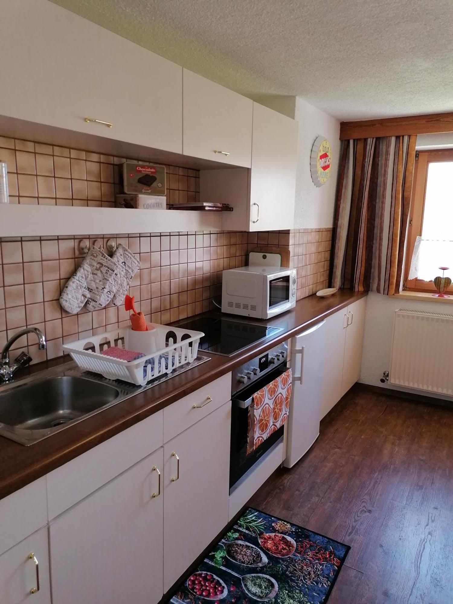 Gaestehaus Alpenblick Mutters Стая снимка
